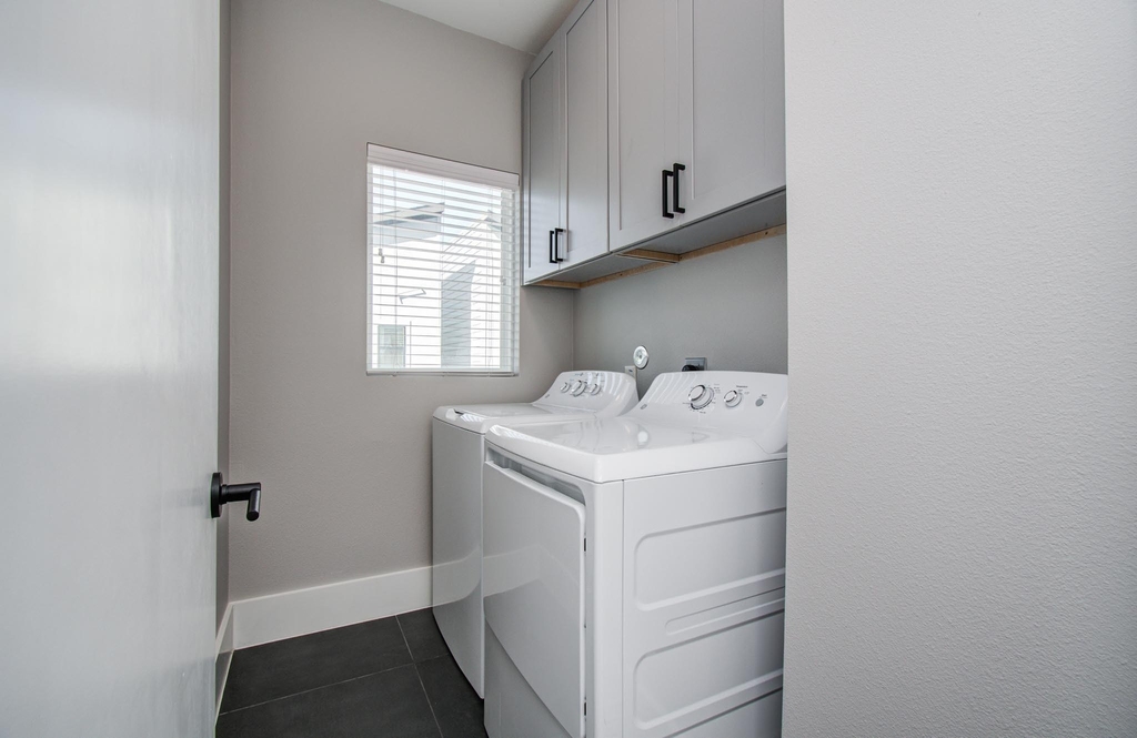 2407 Anita Street - Photo 18