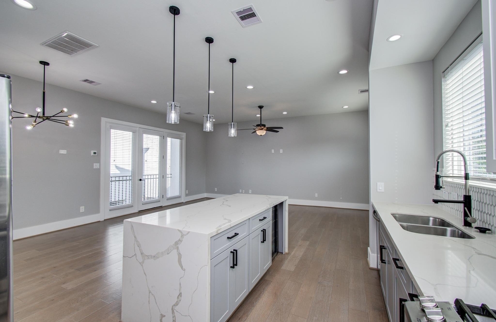 2407 Anita Street - Photo 4