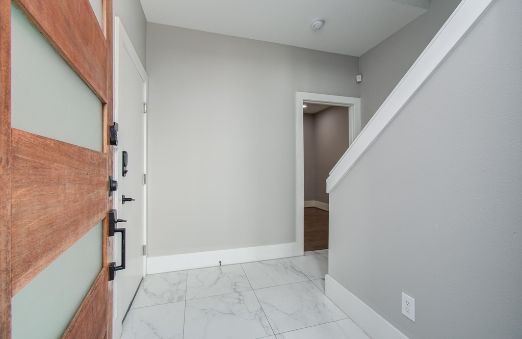 2407 Anita Street - Photo 5