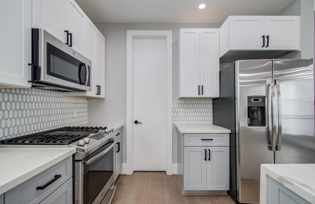 2407 Anita Street - Photo 14