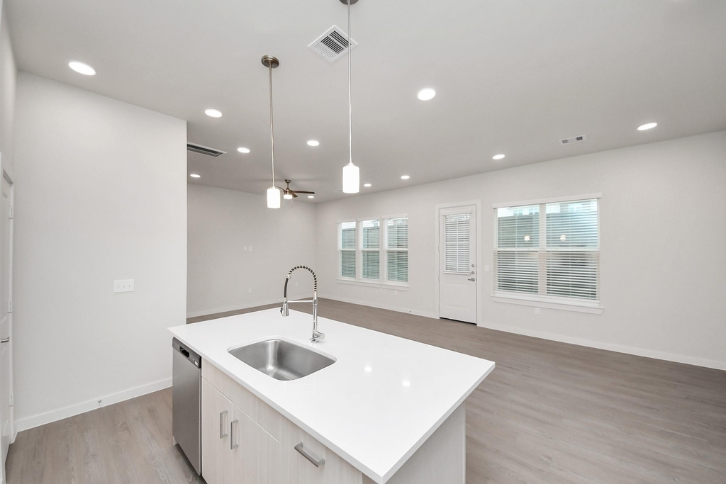 7314 Leighton Meadow Lane - Photo 9