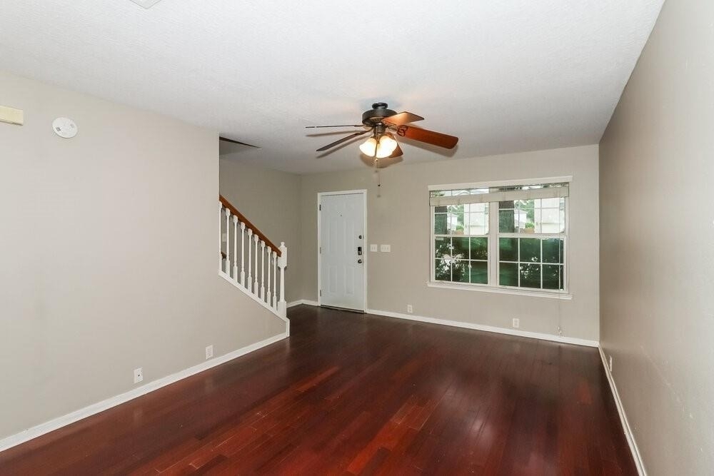 19119 Royal Isle Drive - Photo 2