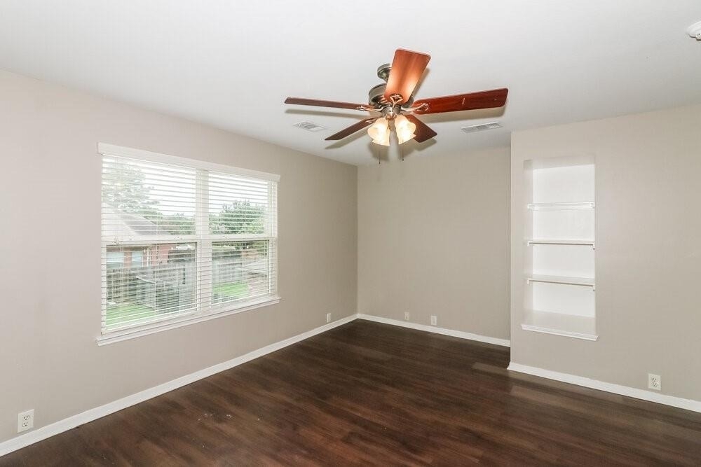 19119 Royal Isle Drive - Photo 13