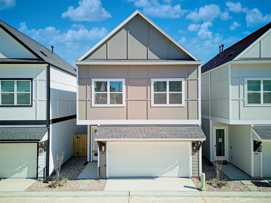 204 Clark Meadows Lane - Photo 0