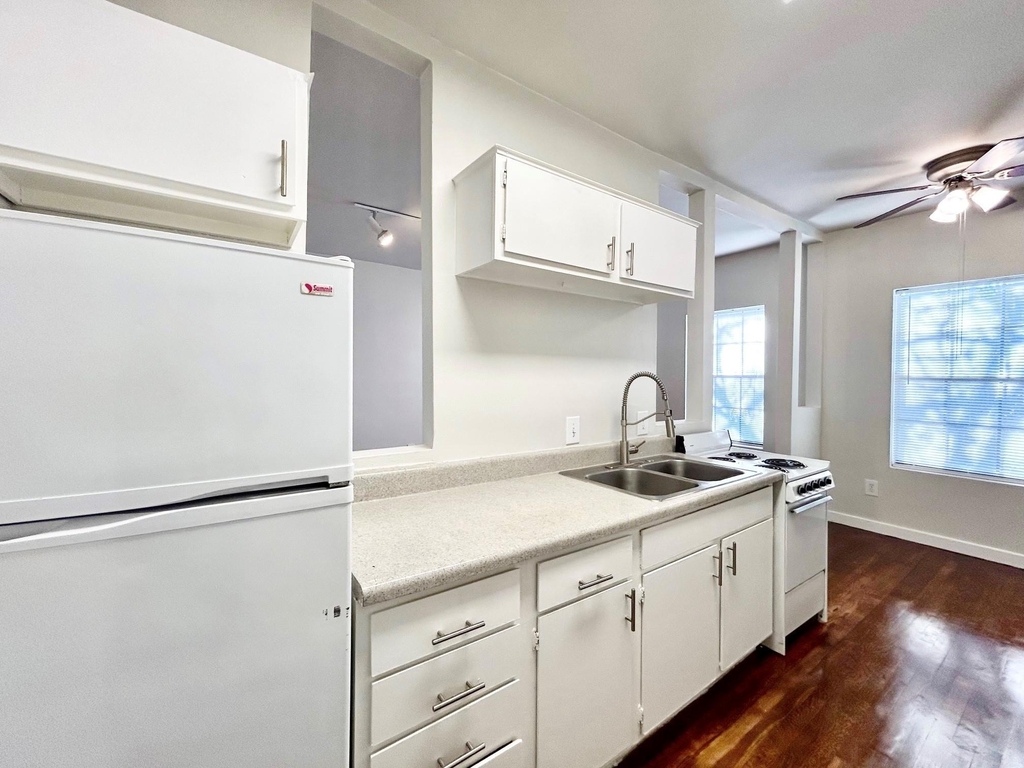 4021 Mandell Street - Photo 3