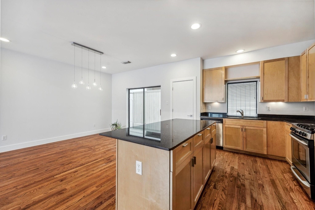 4427 Eigel Street - Photo 7