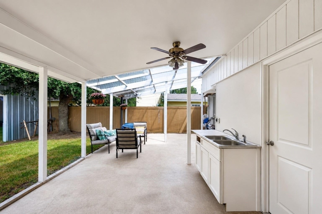6910 Bintliff Boulevard - Photo 17