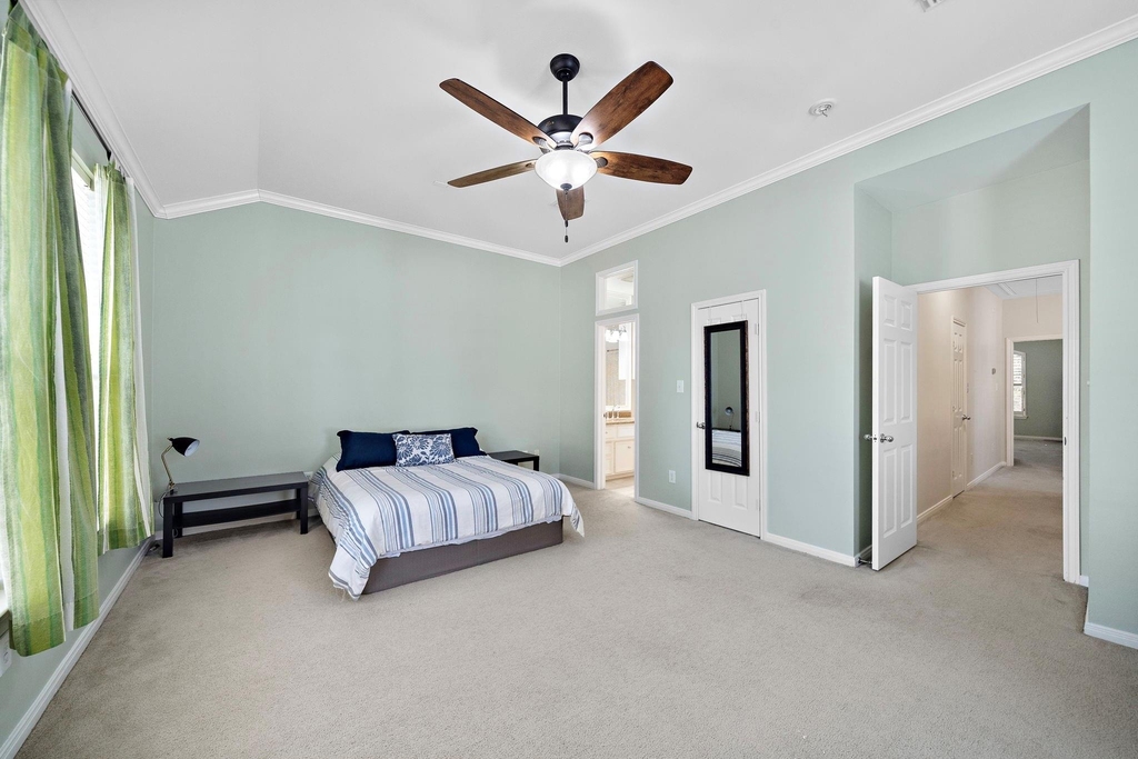 90 Mcgowen St - Photo 13