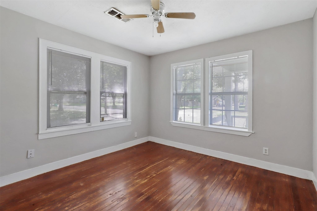 522 Aron Street - Photo 5