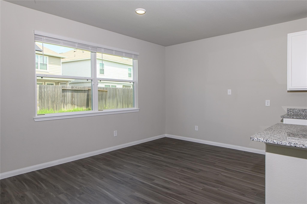 22210 Regal Heights Lane - Photo 7