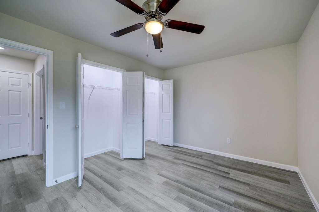 155 Plez Morgan Drive - Photo 7