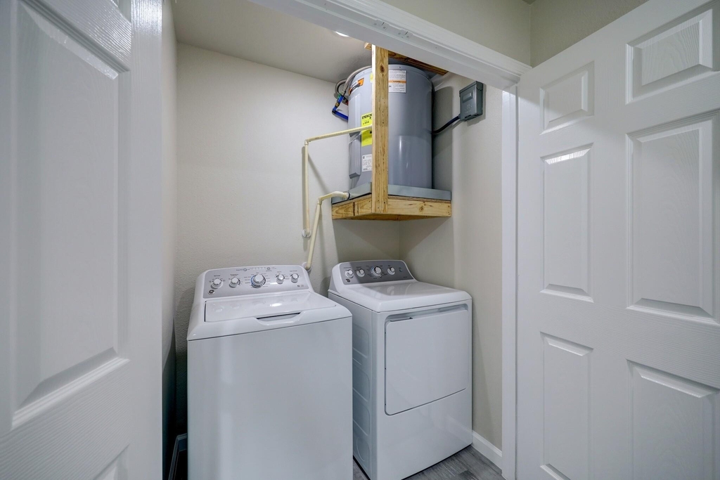 155 Plez Morgan Drive - Photo 9