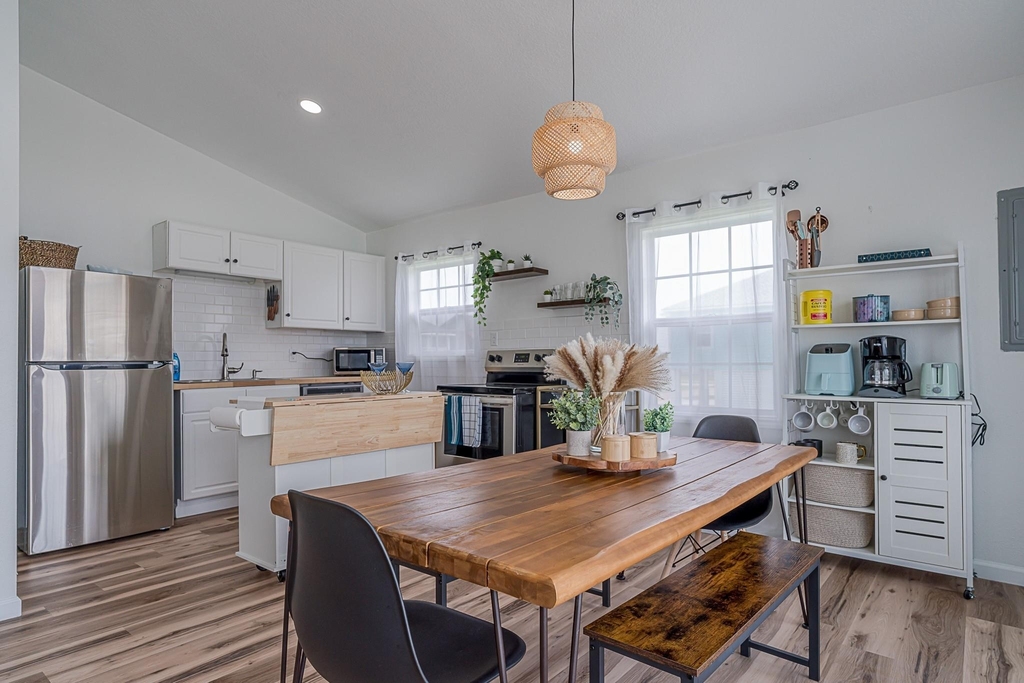 23011 Camino Street - Photo 3