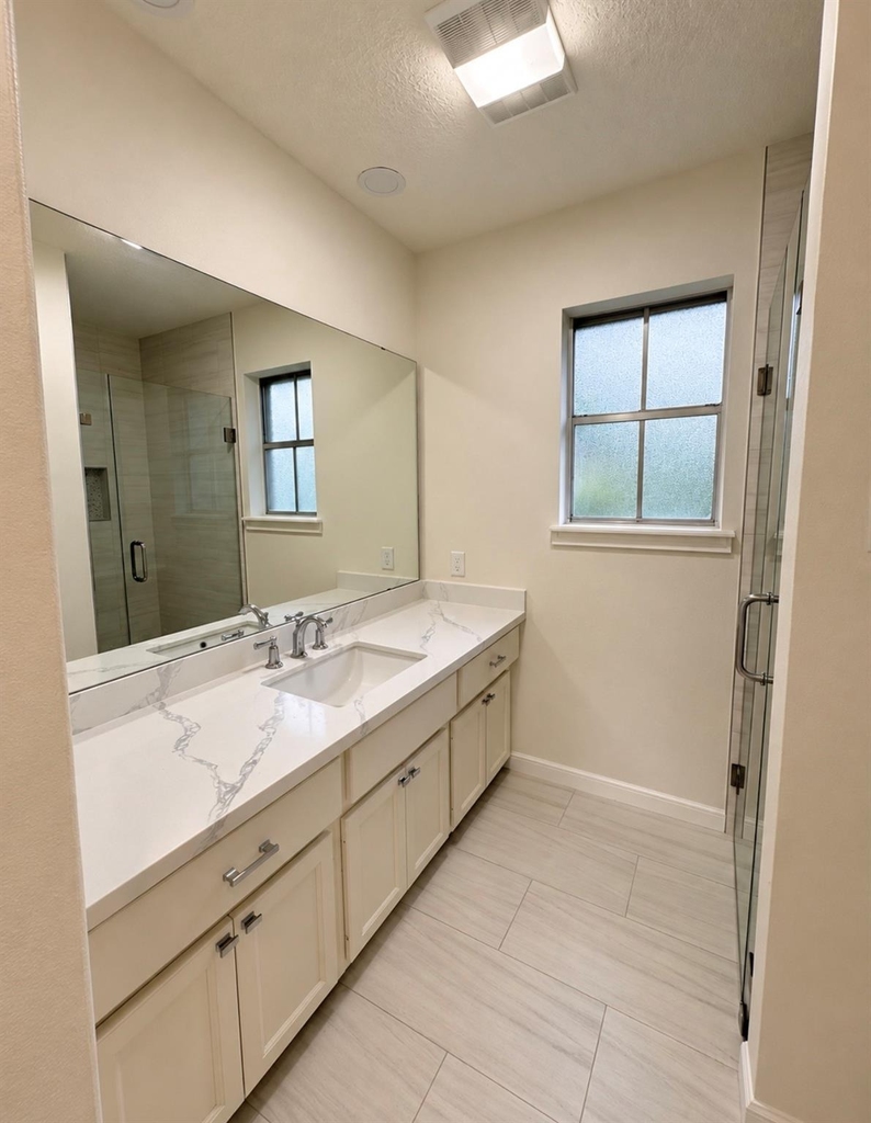 2111 Riverlawn Drive - Photo 14