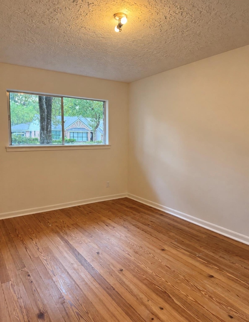 2111 Riverlawn Drive - Photo 16