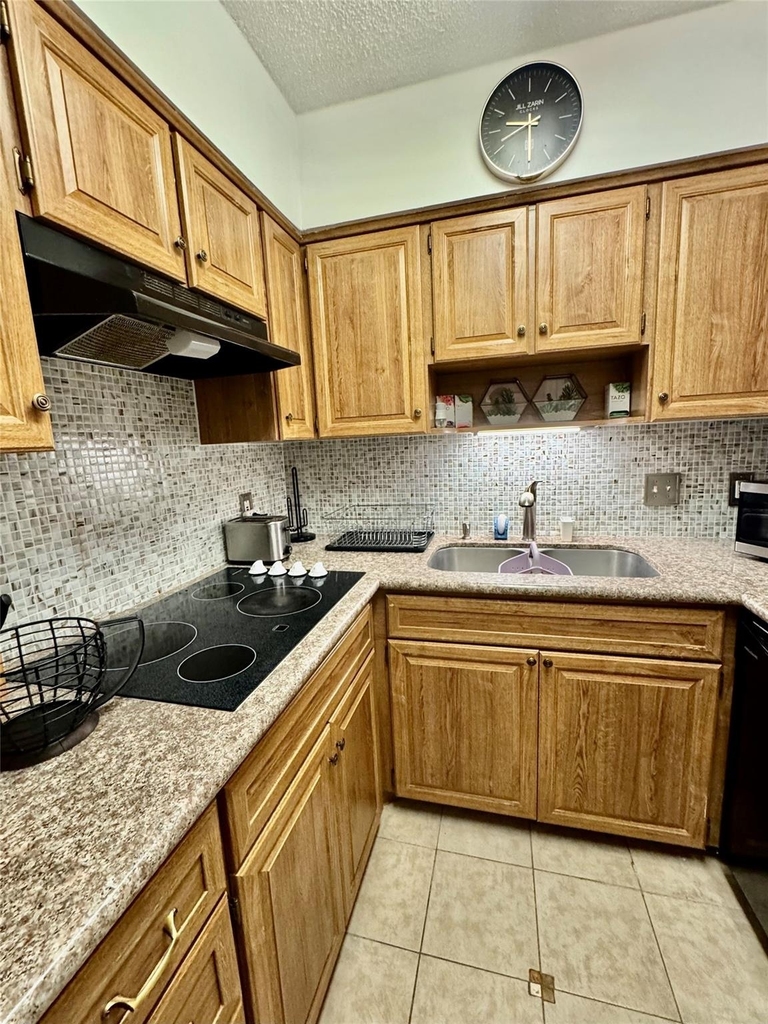 2601 Bellefontaine St - Photo 7