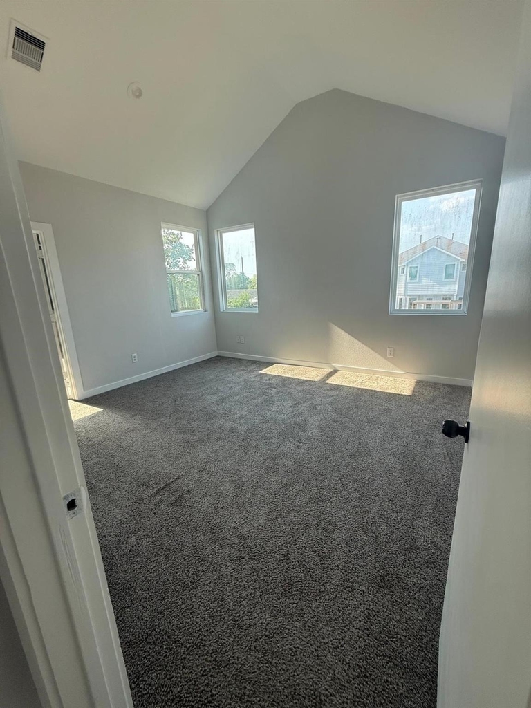 4923 Higgins St Street - Photo 14
