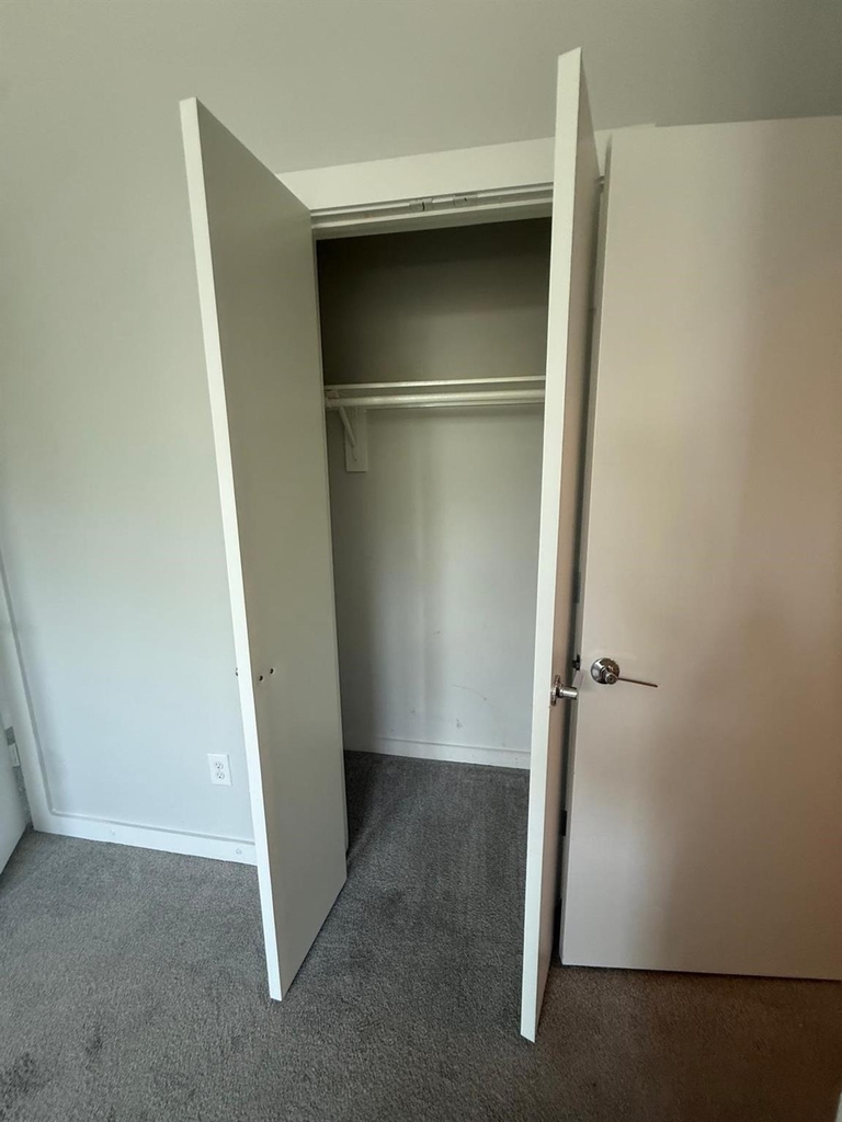 4923 Higgins St Street - Photo 13