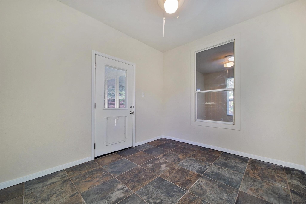 19302 Dawn Canyon Road - Photo 27