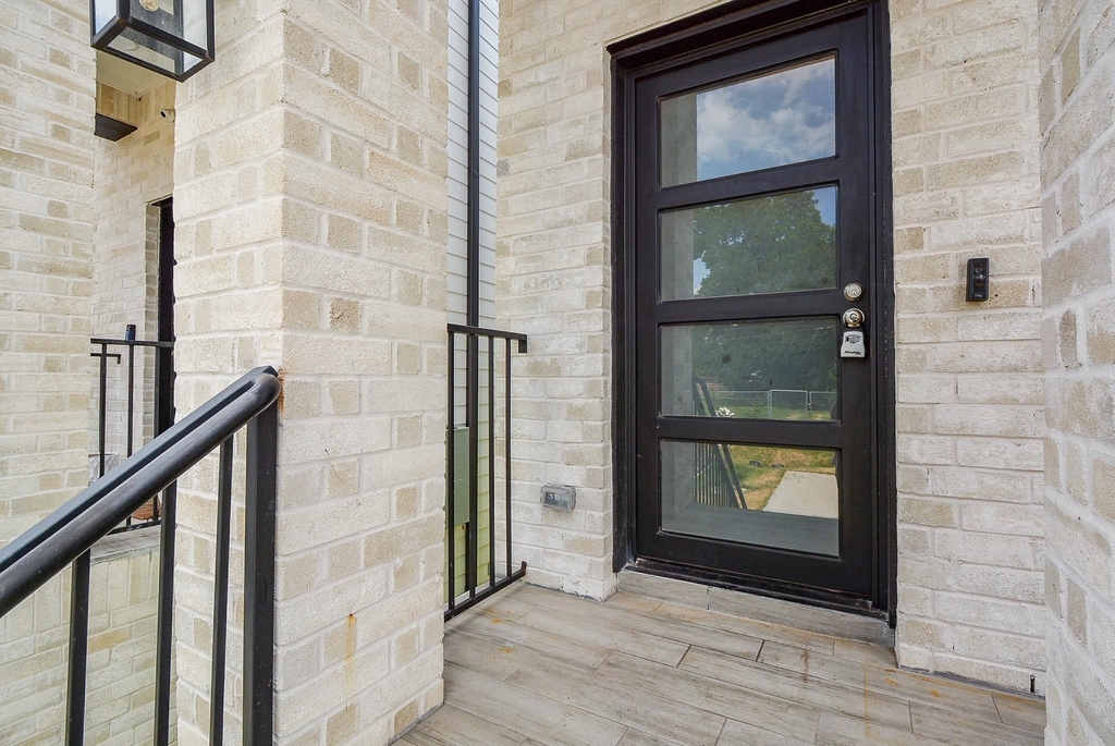 3712 Easy Street - Photo 1