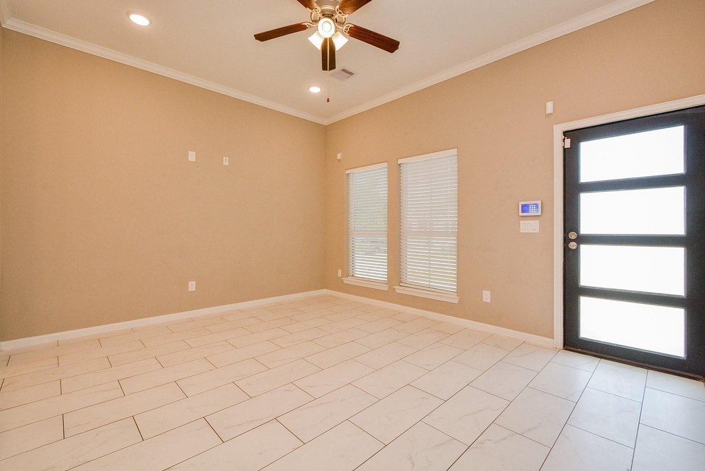 3712 Easy Street - Photo 3