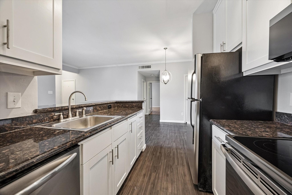 702 Bering Drive - Photo 9