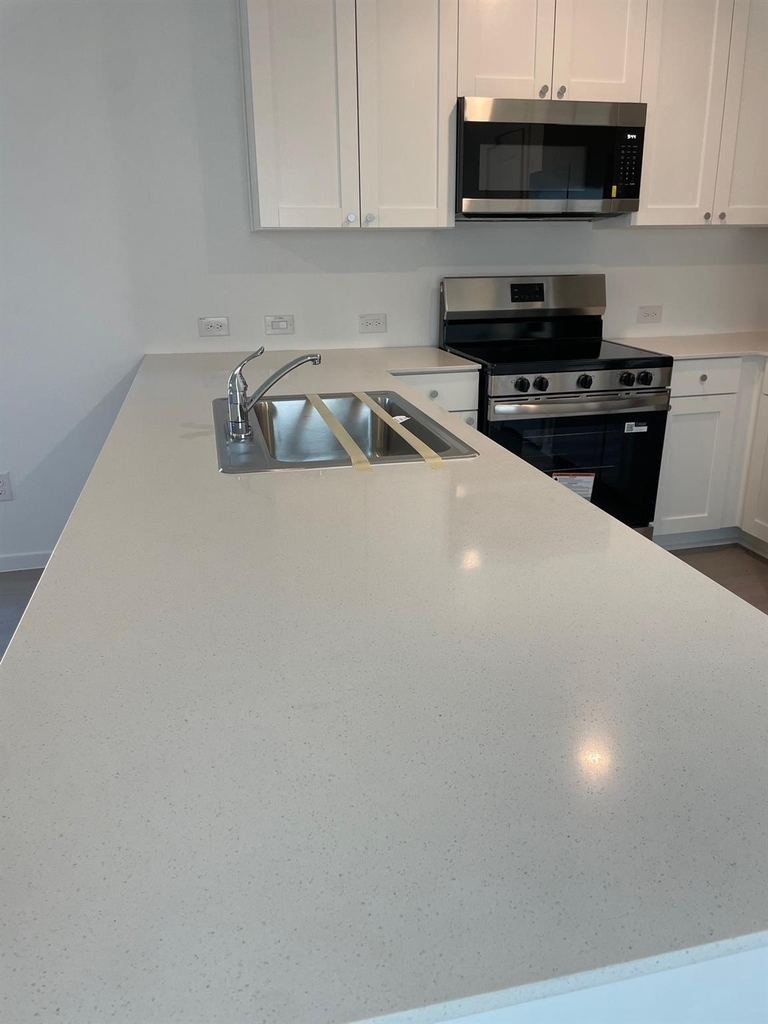 3654 Duplet Avenue - Photo 2