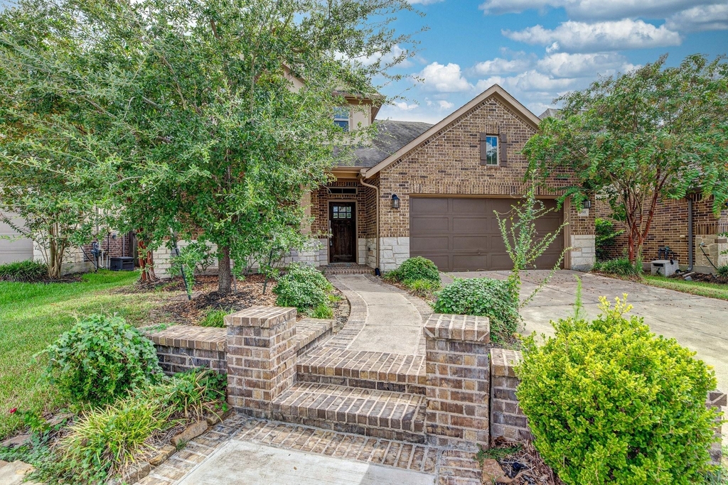 16611 Highland Country Drive - Photo 2