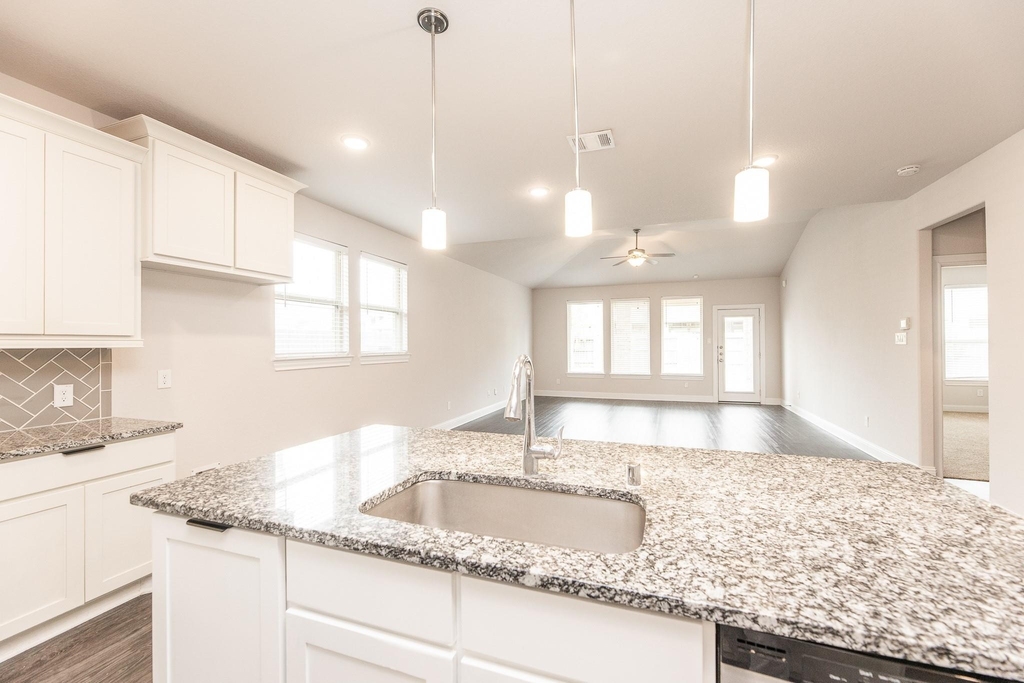 16611 Highland Country Drive - Photo 16