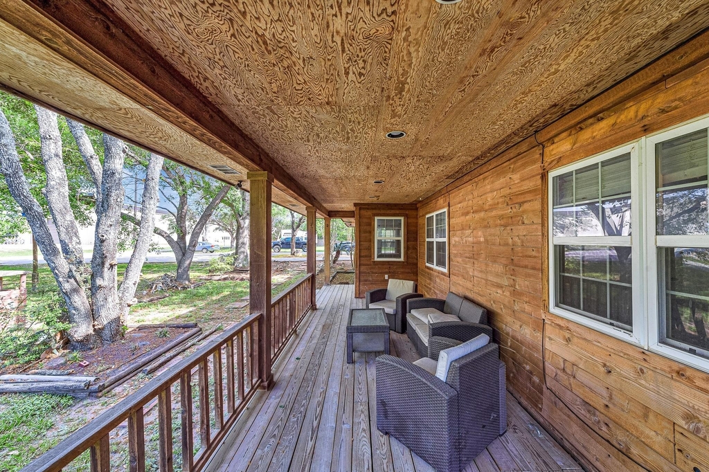 18718 Vickers Road - Photo 5
