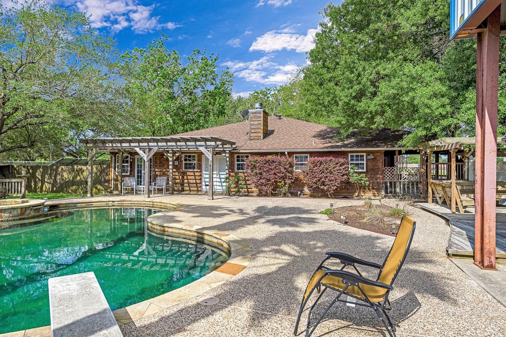 18718 Vickers Road - Photo 13