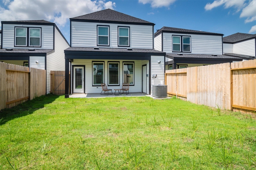 3208 Rainwood Gate Drive - Photo 36