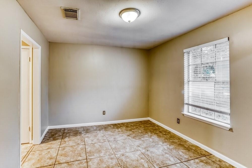 22630 Leedstown Lane - Photo 11