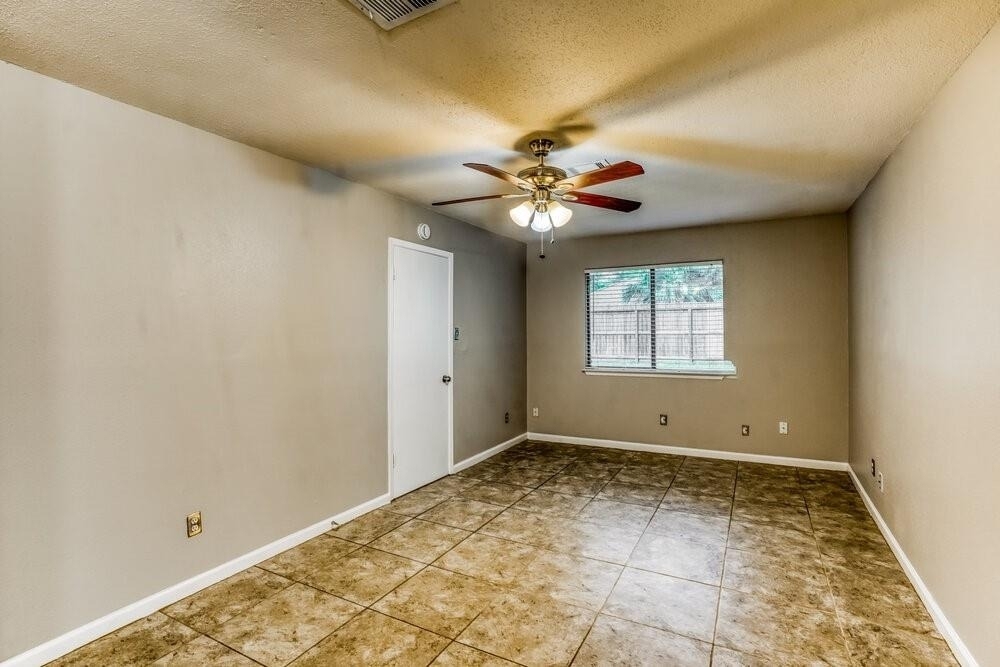 22630 Leedstown Lane - Photo 8