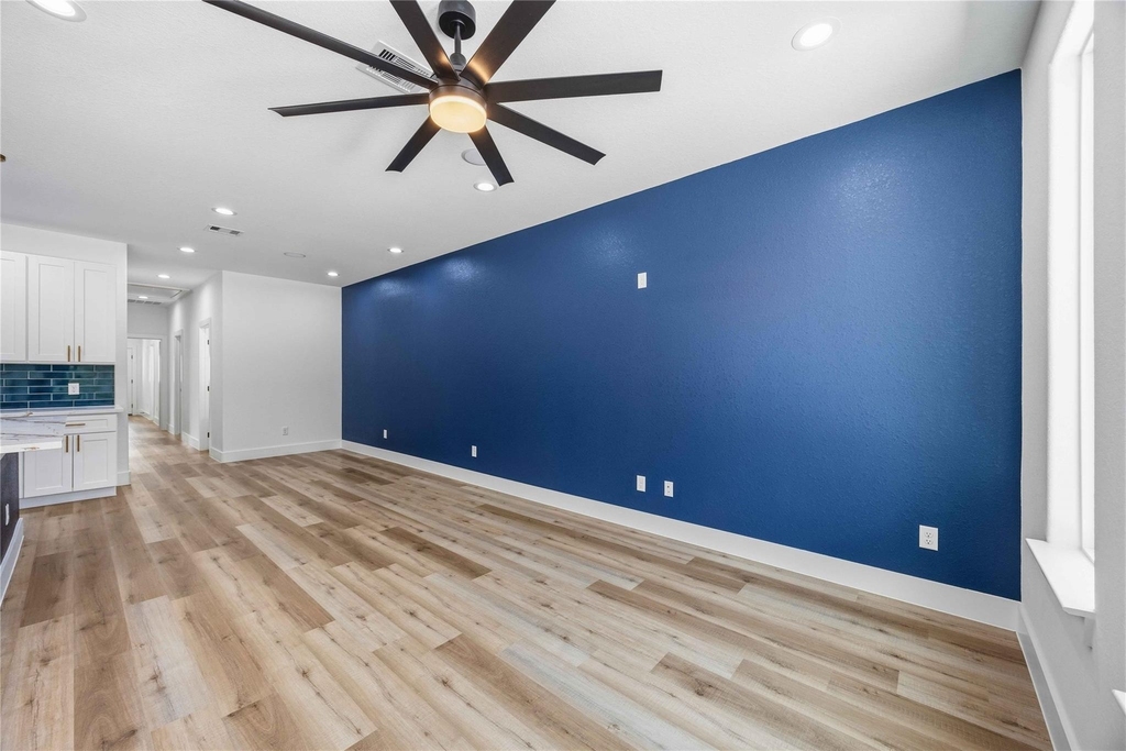 8531 Rinn Street - Photo 2