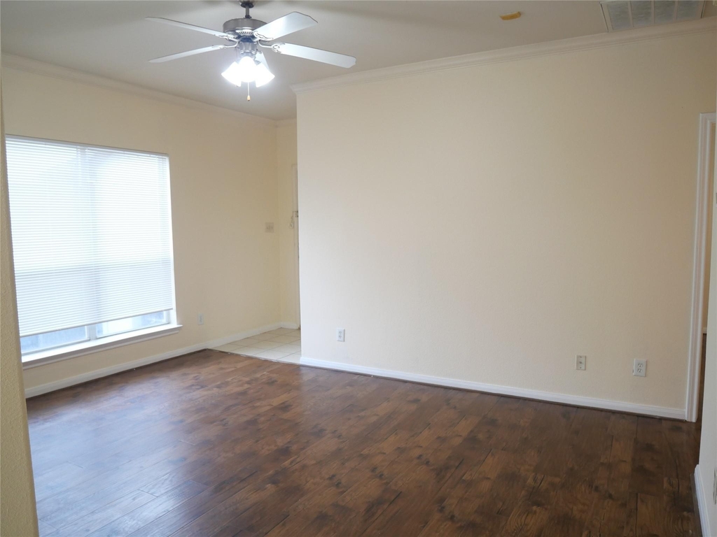 6289 Wilcrest Drive - Photo 3