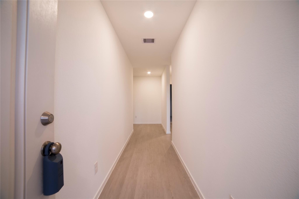 1614 Westland Lane - Photo 0