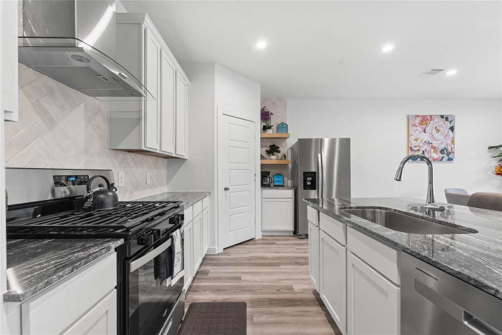 2929 Amherst Meadow Lane - Photo 8