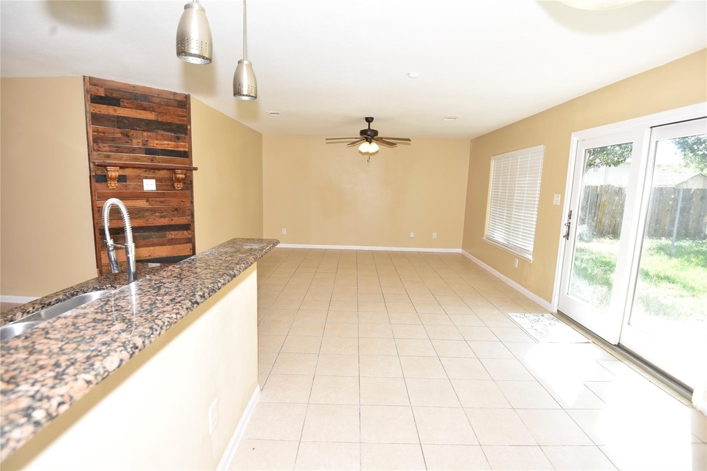 26811 Blacktail Court - Photo 10