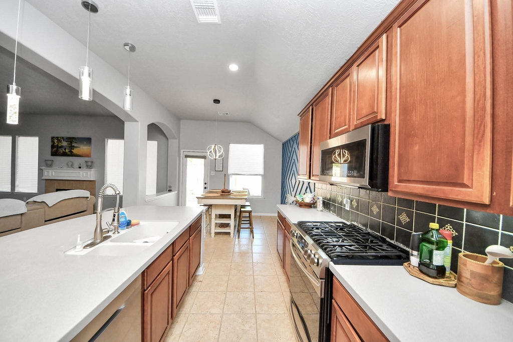 13806 Brighton Park Drive - Photo 16