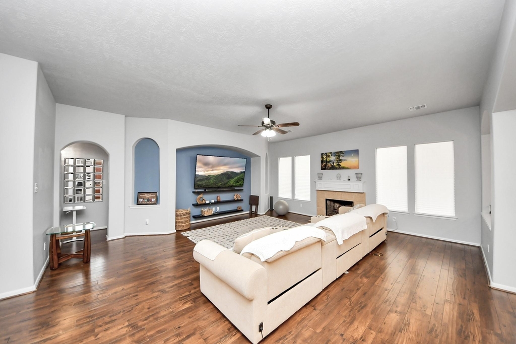 13806 Brighton Park Drive - Photo 2