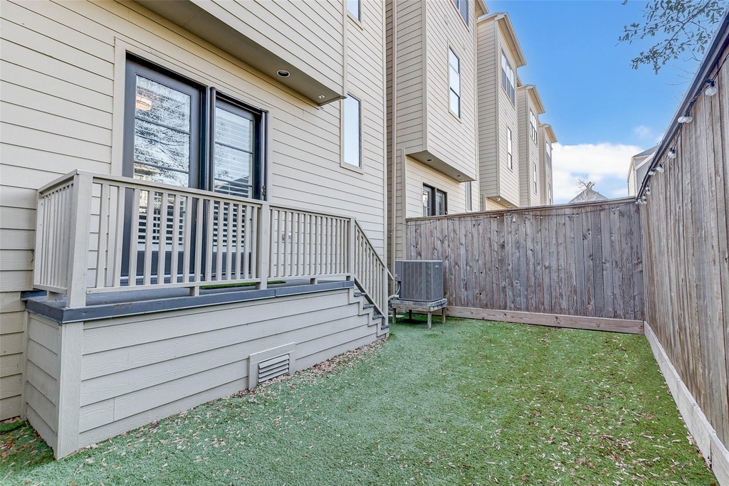 1215 W 24th Street - Photo 27