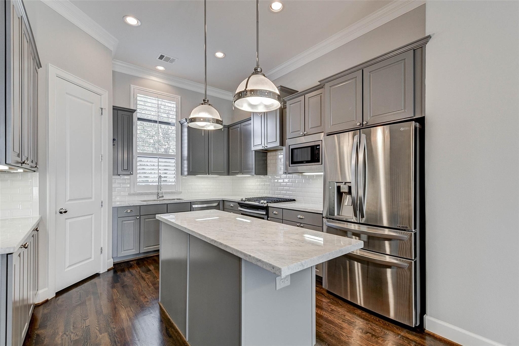 1215 W 24th Street - Photo 0