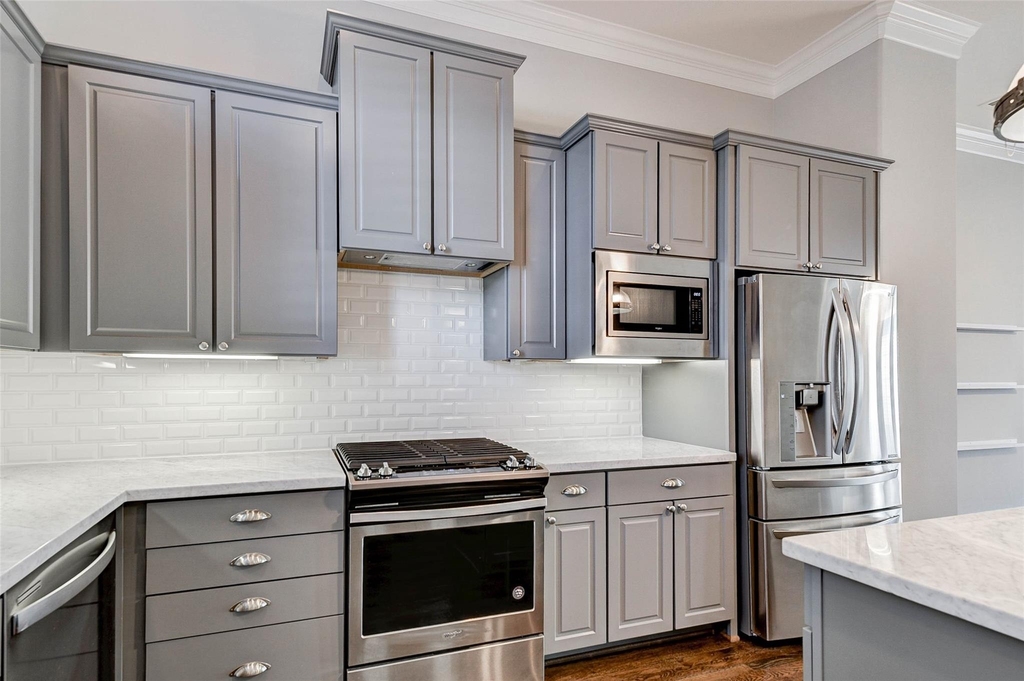 1215 W 24th Street - Photo 13