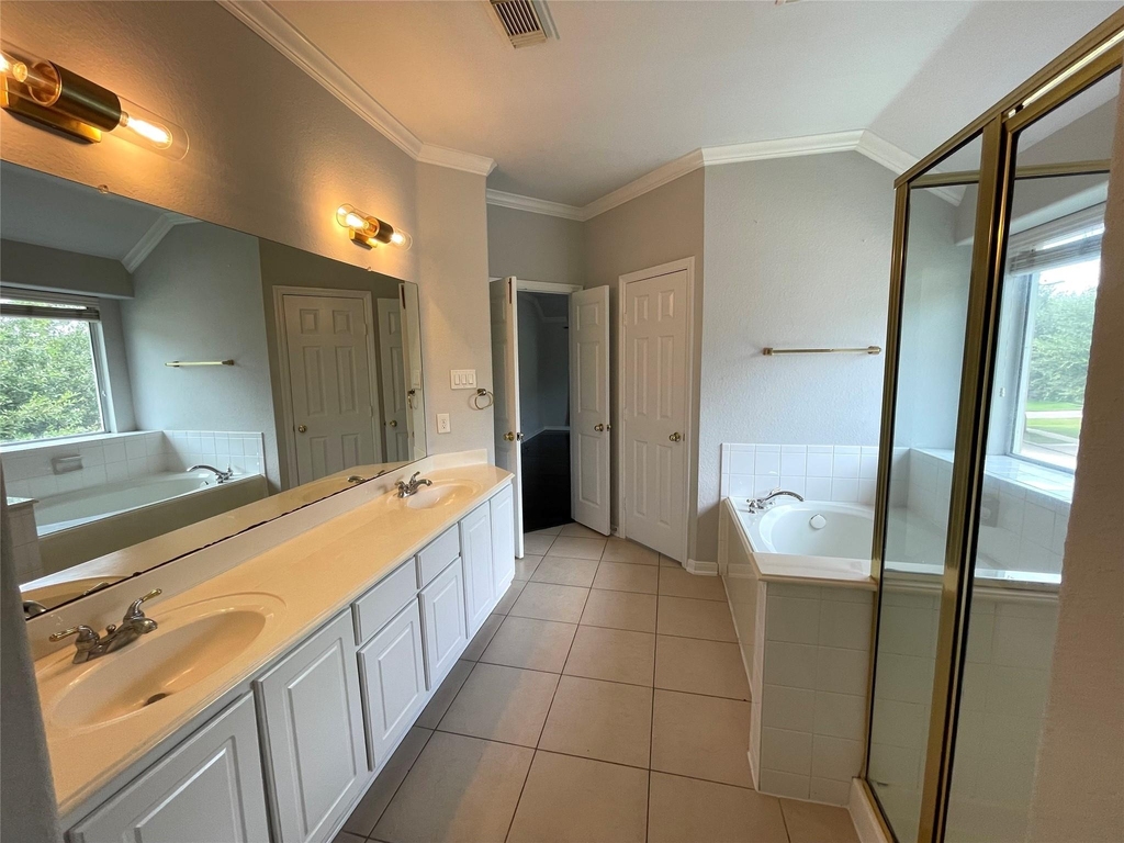 9343 Buffalo Bend Lane - Photo 17