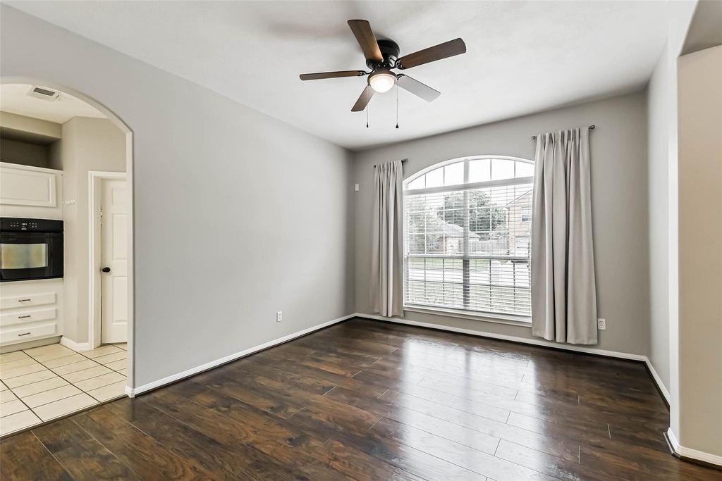7510 Stonesfield Place - Photo 15
