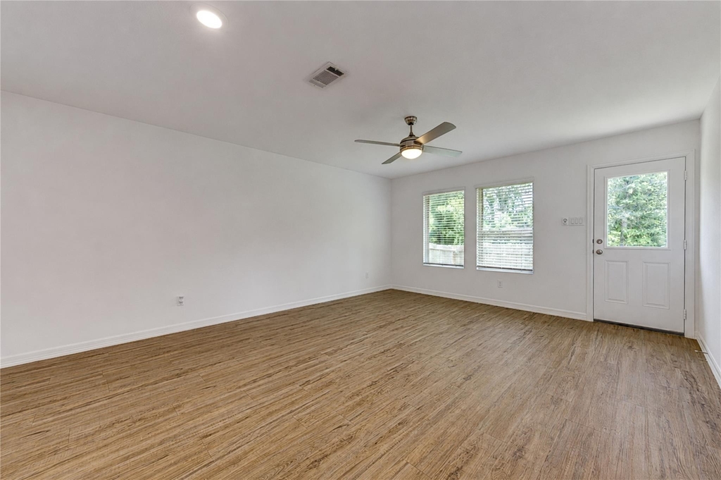 20926 Zuccala Drive - Photo 7