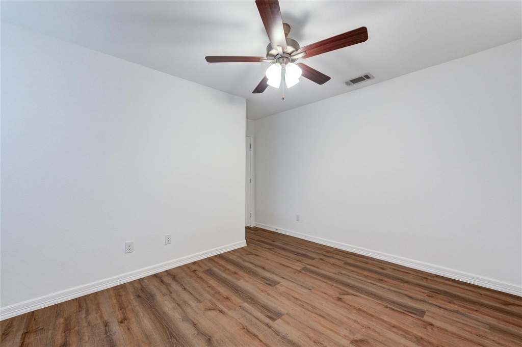 20926 Zuccala Drive - Photo 21