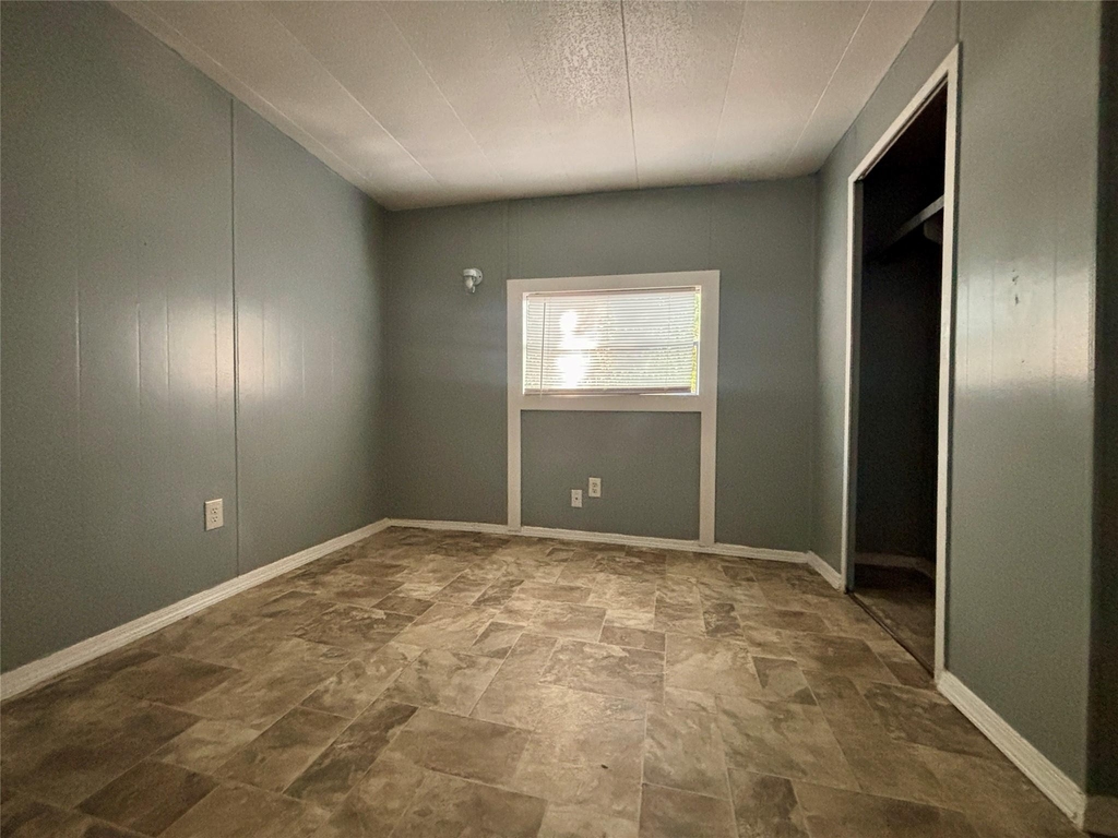 13405 Commander Circle - Photo 13