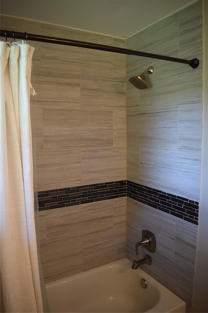 5742 Southminster Drive - Photo 11